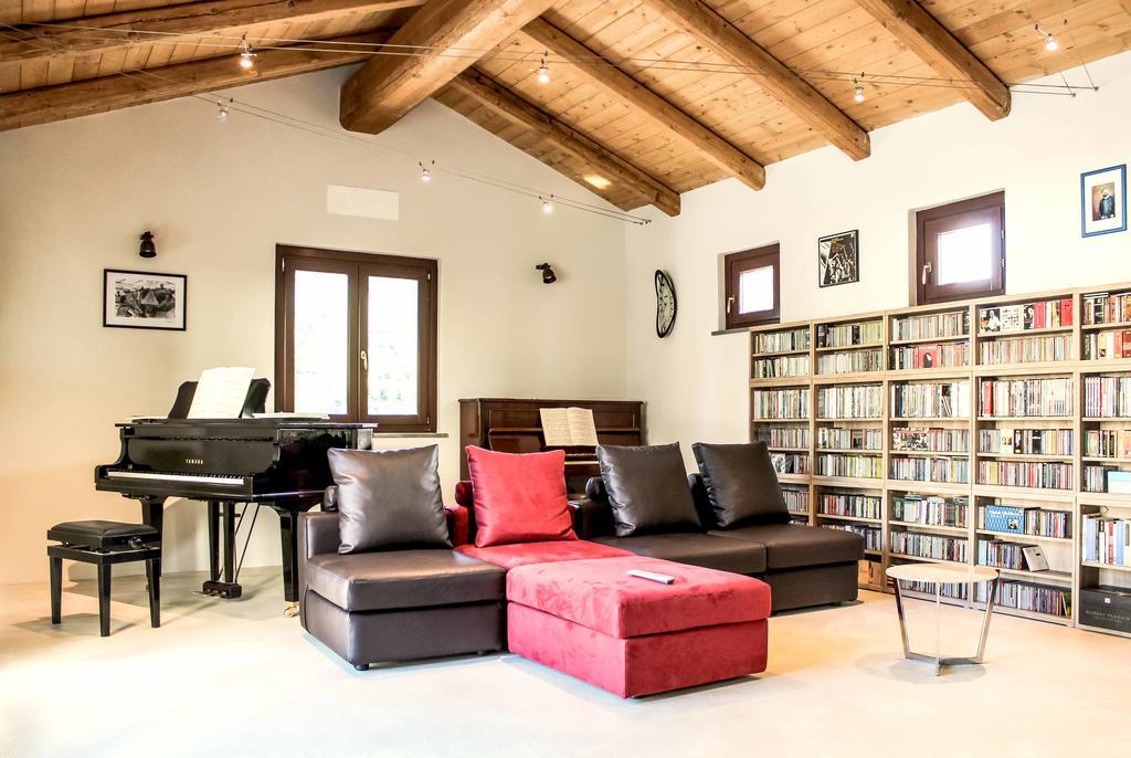 מלון Borgomale Le Stanze Della Musica מראה חיצוני תמונה